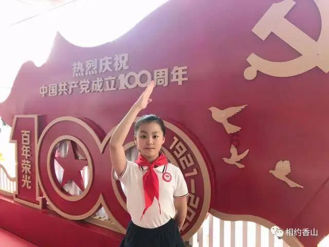 迷路的可爱女宝宝
